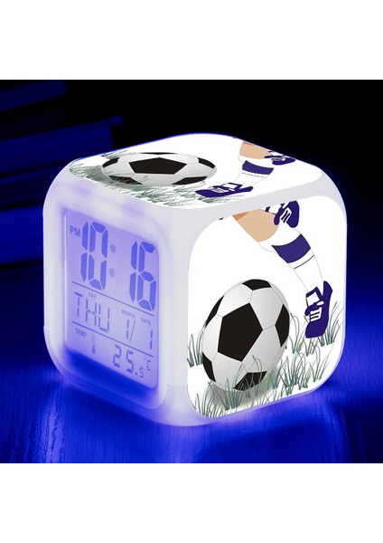 Açık Yeşil Futbol 7 Renk Parlayan LED Alarm Saati Erkek Kız Hediyeleri Öğrenci Odası Uyanma Zamanlayıcısı Futbol Poster Taşınabilir Masa Saati (Yurt Dışından)