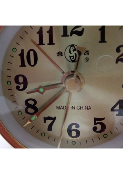 Altın Mekanik Çalar Saat Manuel Wind Up Vintage Metal Erteleme Masa Saati Ekran Sevimli Sürüm Ev Dekorasyon Malzemeleri (Yurt Dışından) fırsatları