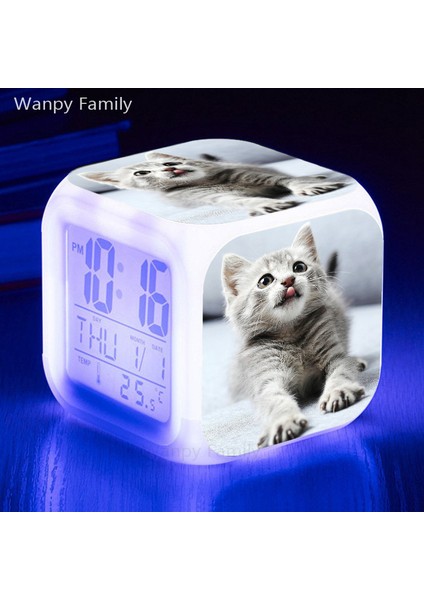 Ordu Yeşili Uyuyan Kedi Çalar Saat 7 Renk Değiştiren Çok Işlevli Dijital Saat Öğrenci Odası Masa Saati Çocuk Doğum Günühediyeler (Yurt Dışından) fırsatları