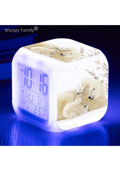 USB Kablo 7 Renk Parlayan Kutup Ayısı LED Dijital Çalar Saat Öğrenci Odası Çok Işlevli Uyanmazamanlayıcı Taşınabilir Masa Saati Çocuk Oyuncakları Hediyeler (Yurt Dışından) modelleri