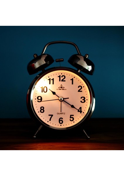 Siyah 4 Inç Metal Yuvarlak Çalar Saat Gece Işığı Fonksiyonu ile Doğru Dilsiz Retro Aydınlık Başucu Saat (Yurt Dışından)