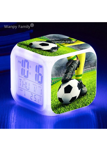 USB Kablo 7 Renk Değiştiren Futbol LED Çalar Saat Erkek Kız Hediyeler Öğrenci Odası Çok Işlevli Uyanma Zamanlayıcısı Taşınabilir Masa Saati (Yurt Dışından) fırsatları