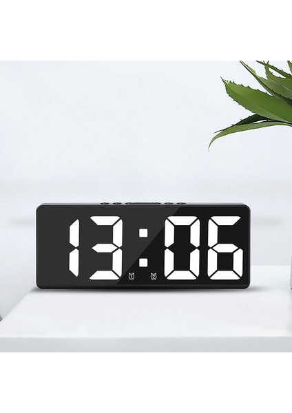 Yeşil Dijital Çalar Saat, 2 Alarmlı LED Büyük Sayı Saati, Ses Kontrolü Pil Yedekleme / USB Gücü, Otomatik Parlaklık Saatleri (Yurt Dışından) modelleri