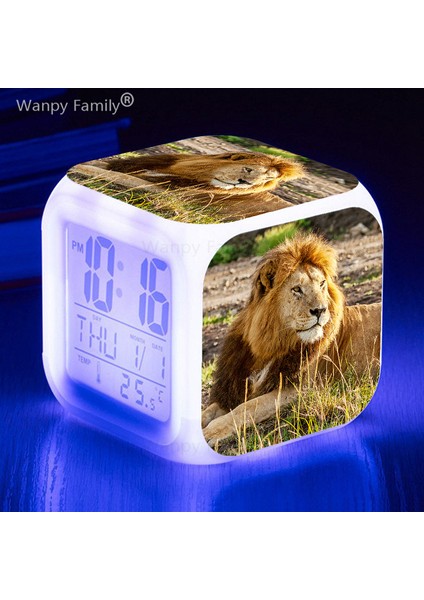 USB Kablo 7 Renk Parlayan Aslan Kral LED Çalar Saat Çocuk Oyuncak Hediyeleri Öğrenci Odası Uyanma Zamanlayıcısı Sıcaklıklı Taşınabilir Masa Saati (Yurt Dışından) indirimleri