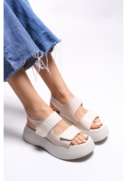 Kadın Sandalet Hafif Ve Ergonomik Yapı İle Gün Boyu Rahatlık 38 Numara