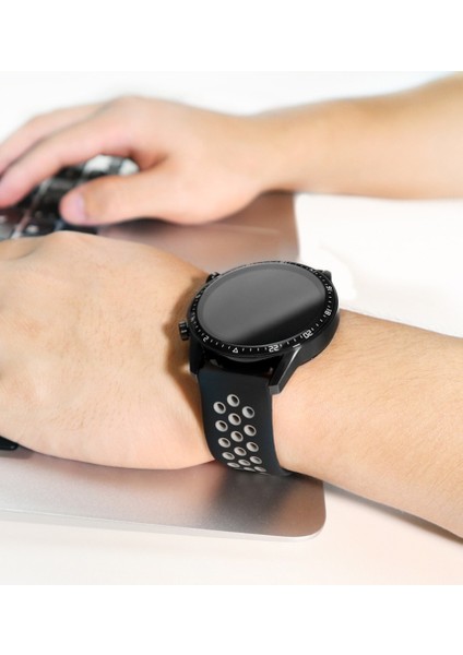 Huawei Watch Gt 3 42MM 20MM Uyumlu Kordon Silikon Esnek Yumuşak Delikli Spor Krd-02 Kayış, Siyah-Gri fırsatları