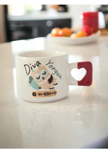 İki Seramik Kişiselleştirilebilir Diva Yorgun Spotify Kodlu Kırmızı Kalp Kupa Bardak / Mug - Çay & Kahve Fincanı