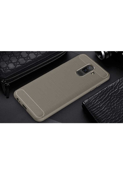 Samsung Galaxy J8 Uyumlu Kılıf Room Silikon Kapak, Gri