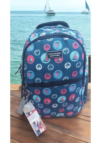 Yelken Deniz Desenli Ilkokul Çantası ve Beslenme Çantası (Maskot Anahtarlık Hediyelidir) fiyatları