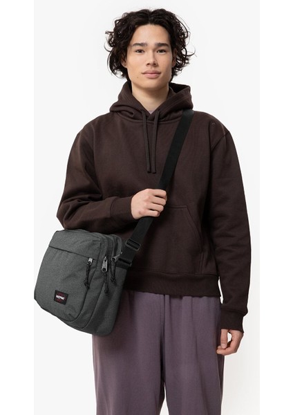 Crosser Unisex Siyah Omuz Çantası EK0A5BIR77H1 fırsatları