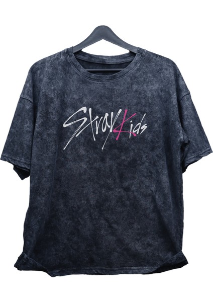 Oversize Stray Kids Sırt Baskılı Yıkamalı Tişört, Unisex Kore Müzik Grubu Retro T-Shirt modelleri