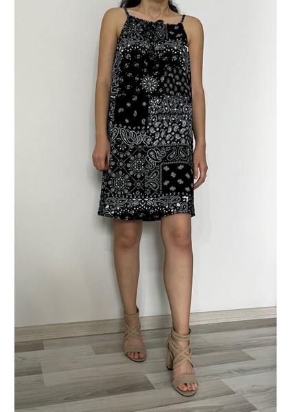 Kadın Etnik Desenli Mini Elbise - Önden Bağcıklı fiyatları