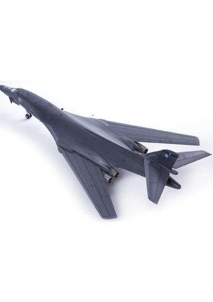 12620 1/144 Ölçek, Abd Hava Kuvvetleri B-1b Lancer Savaş Uçağı Demonte, Plastik Maketi fırsatları