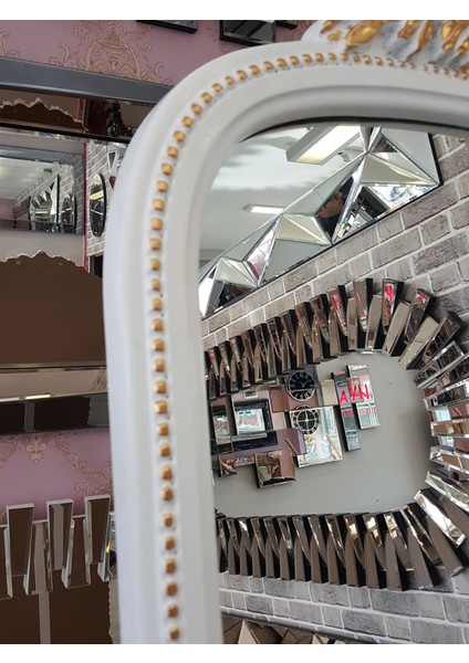 Matmazel White Gold Model Beyaz Altın Renk Dekoratif Ayaklı Boy Aynası