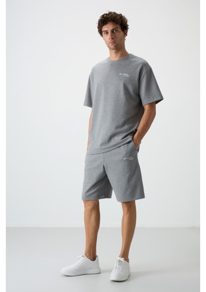 Gri Melanj Pamuklu Kalın Yumuşak Dokulu Oversize Fit Nakışlı Erkek Şort Takım - 85250
