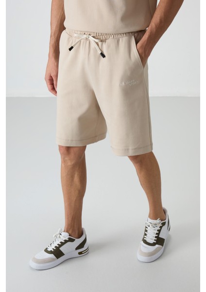 Bej Pamuklu Kalın Yumuşak Dokulu Oversize Fit Nakışlı Erkek Şort Takım - 85250