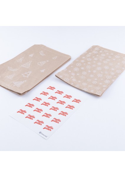 20 Adet Çam ve Kar Desenli Kese Kağıdı 18 x 30 cm ve Mutlu Yıllar Stickerdan Oluşan Set