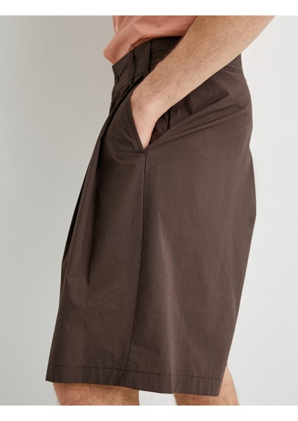 Kumaş Şort Oversize Pileli Düğmeli Cep Detaylı