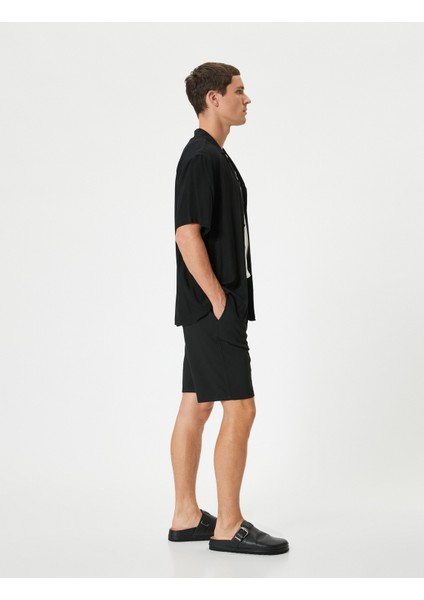 Slim Fit Şort Bermuda Beli Bağcıklı Cep Detaylı fiyatları