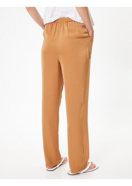 Havuç Kesim Kumaş Pantolon Aerobin Saten Cepli Pile Detaylı fırsatları