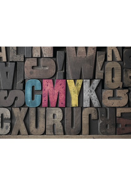 Cmyk Yazı Temalı Tek Parça Duvar Kağıdı
