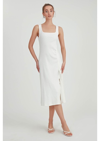 Kalın Askılı Önü Büzgülü Yırtmaçlı Örme Elbise