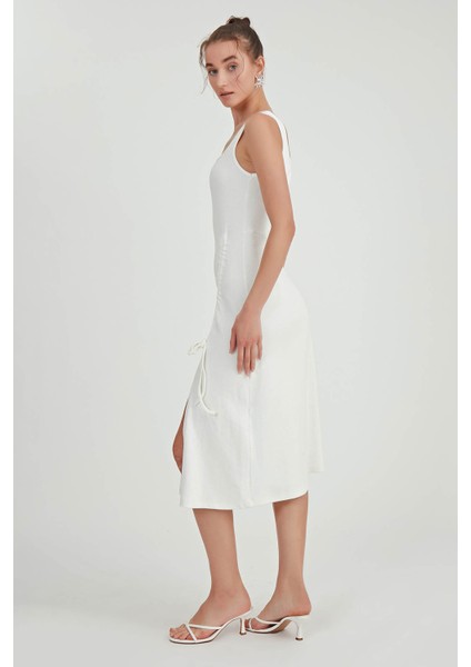 Kalın Askılı Önü Büzgülü Yırtmaçlı Örme Elbise fiyatları