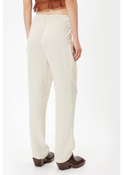 Havuç Kesim Kumaş Pantolon Aerobin Saten Cepli Pile Detaylı fırsatları