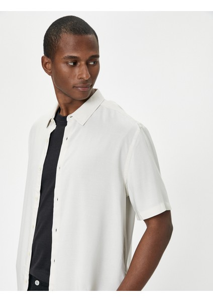 Yazlık Gömlek Kısa Kollu Klasik Yaka Düğmeli Viskon Kumaş
