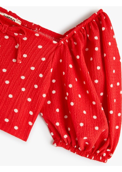Crop Bluz Kısa Balon Kollu Fiyonk Detaylı Puantiyeli
