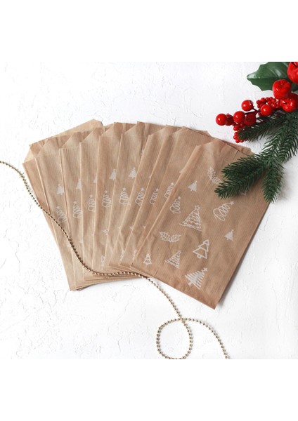 20 Adet Çam ve Kar Desenli Kese Kağıdı 11 x 20 cm ve Yılbaşı Stickerdan Oluşan Set