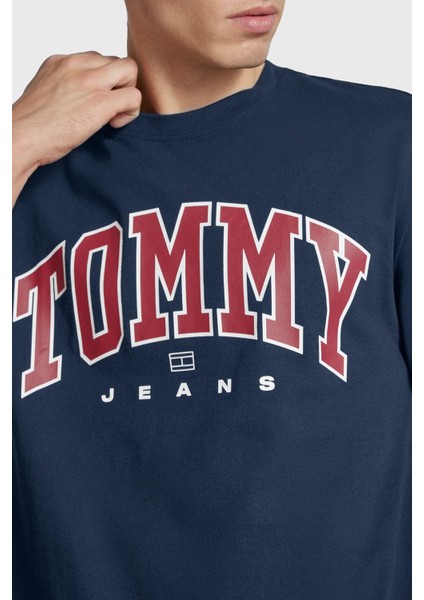 Tommy Jeans % 100 Pamuklu Bisiklet Yaka T Shirt Erkek T Shirt DM0DM18537 C1G