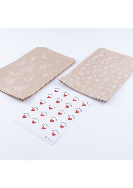 20 Adet Çam ve Kar Desenli Kese Kağıdı 18 x 30 cm ve Just For You Stickerdan Oluşan Set