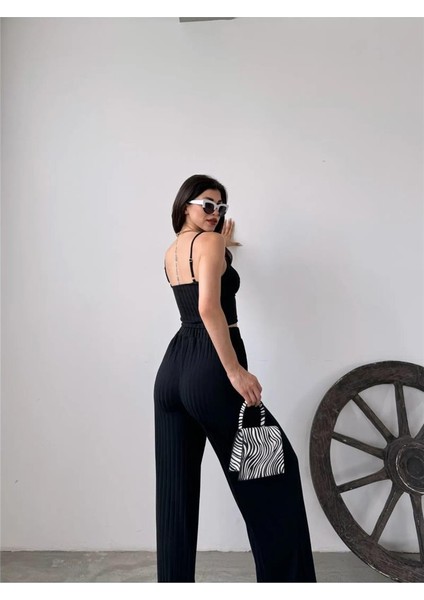 Kadın Askılı V Yaka Crop Bluz ve Yüksek Bel Yırtmaçlı Cepli Pantolon Alt-Üst Takım