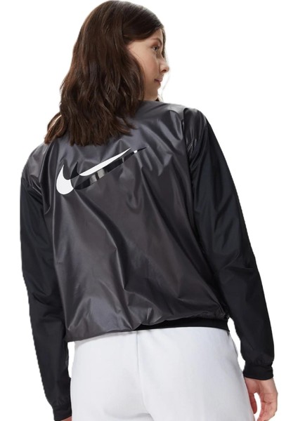 Swoosh Run Jacket Kadın Koşu Ceketi Siyah