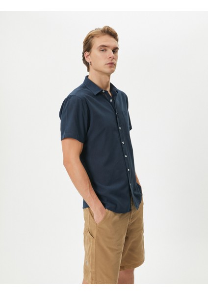 Kısa Kollu Gömlek Slim Fit Klasik Yaka Düğmeli Cep Detaylı fiyatları
