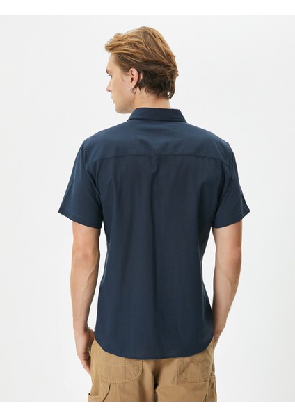 Kısa Kollu Gömlek Slim Fit Klasik Yaka Düğmeli Cep Detaylı fırsatları