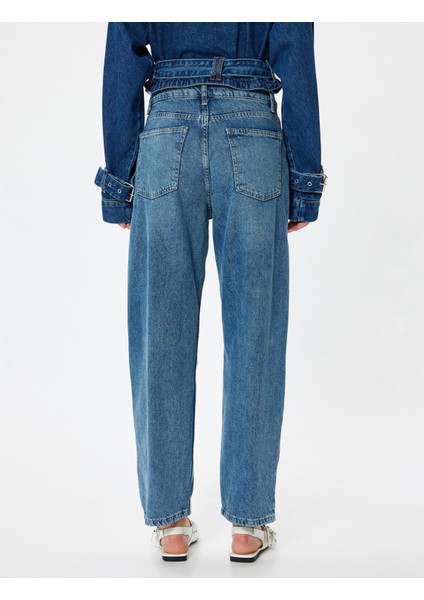 Normal Bel Düz Paça Yıpratılmış Kot Pantolon - Straight Fit Jeans