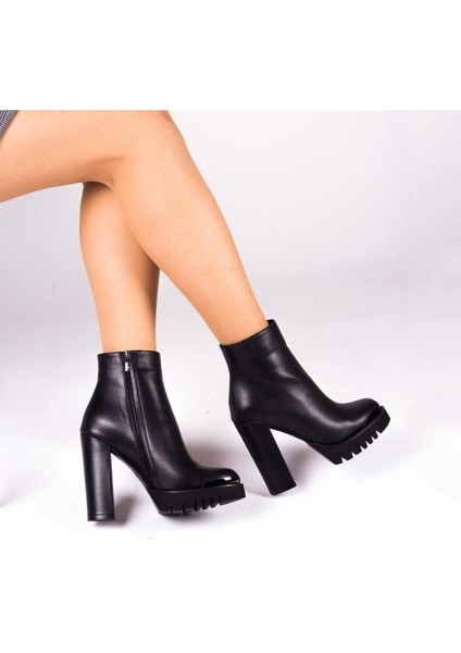 Kadın Siyah Deri Platformlu Bot