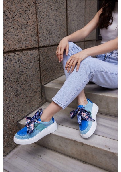 Kadın Mavi Hakiki Deri Kurdele Detaylı Sneaker