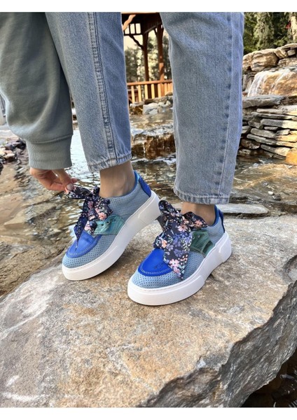 Kadın Mavi Hakiki Deri Kurdele Detaylı Sneaker