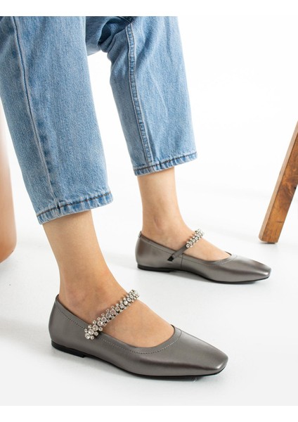 Kadın Hakiki Deri Babet Antrasit fiyatları