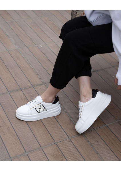 Kadın Hakiki Deri Aksesuar Detaylı Sneaker
