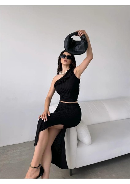 Kadın Tek Omuz Fırfır Detaylı Crop Bluz ve Yırtmaçlı Etek Alt-Üst Takım