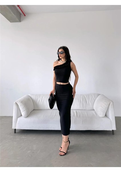 Kadın Tek Omuz Fırfır Detaylı Crop Bluz ve Yırtmaçlı Etek Alt-Üst Takım