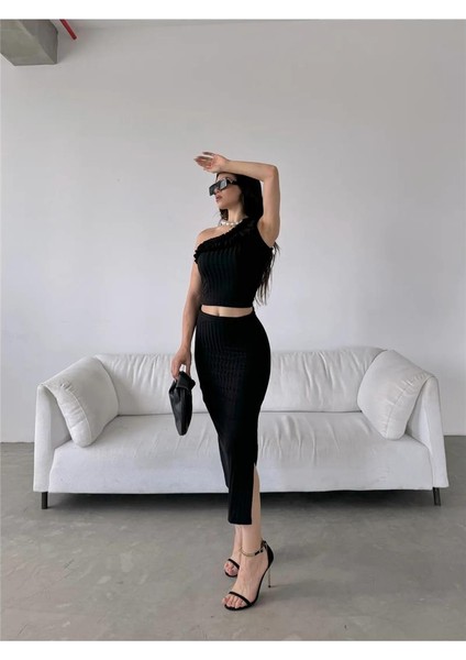 Kadın Tek Omuz Fırfır Detaylı Crop Bluz ve Yırtmaçlı Etek Alt-Üst Takım