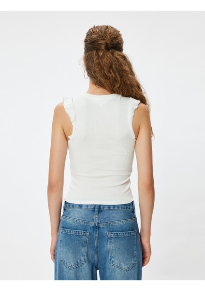 Kolsuz Tişört Bisiklet Yaka Fırfır Detaylı Slim Fit