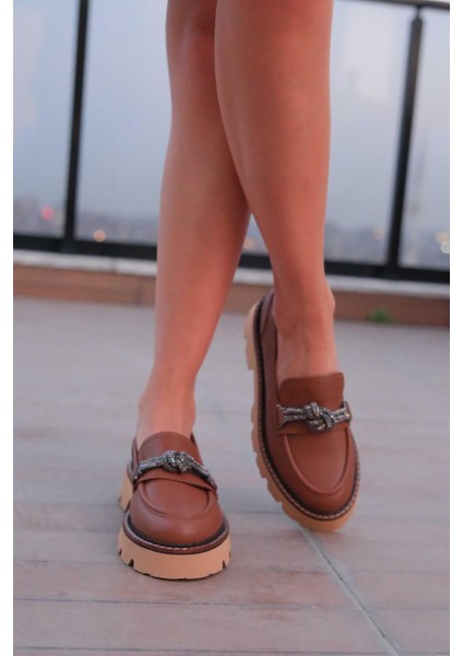 Kadın Taba Loafer Aksesuar Detaylı