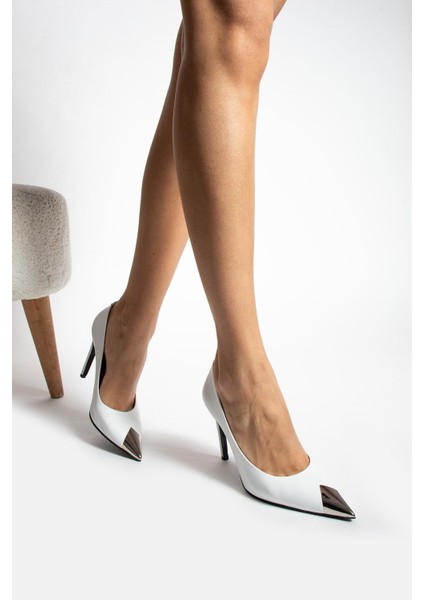 Kadın Deri Stiletto Burun Detaylı Beyaz