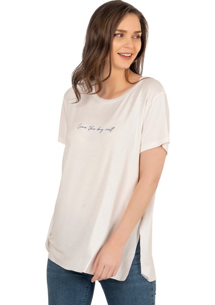 27082 Kadın Premium Yumuşak Esnek Kumaş Vorteks Viskon Likralı Önü Yazılı Bisiklet Yaka Kısa Kollu T-Shirt fiyatları